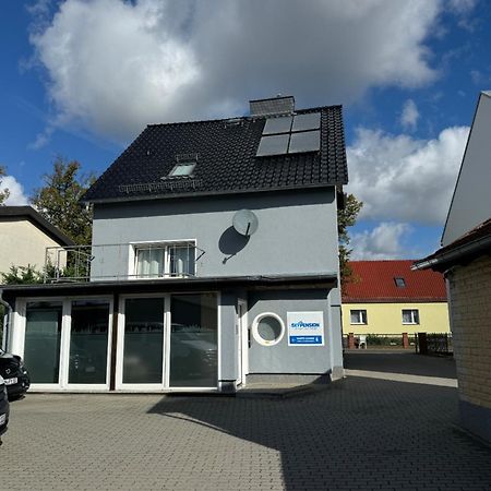 Skypension Schoenefeld Exterior photo
